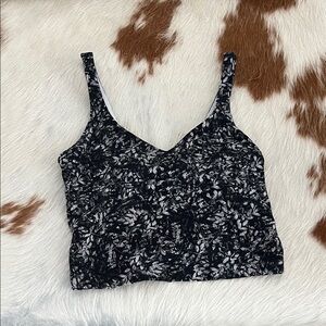 Lululemon sports bra tank.  Size2 perfect condition.